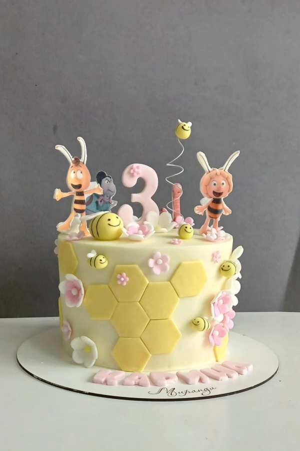 Торта Пчеличката Мая